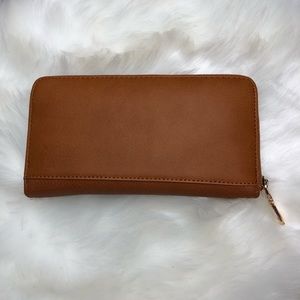 DYOSARA BROWN VEGAN LEATHER WALLET+WRISTLET